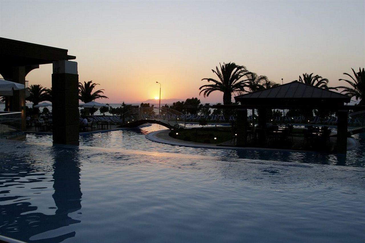 Oceanis Beach Hotel Ixia  Exterior photo