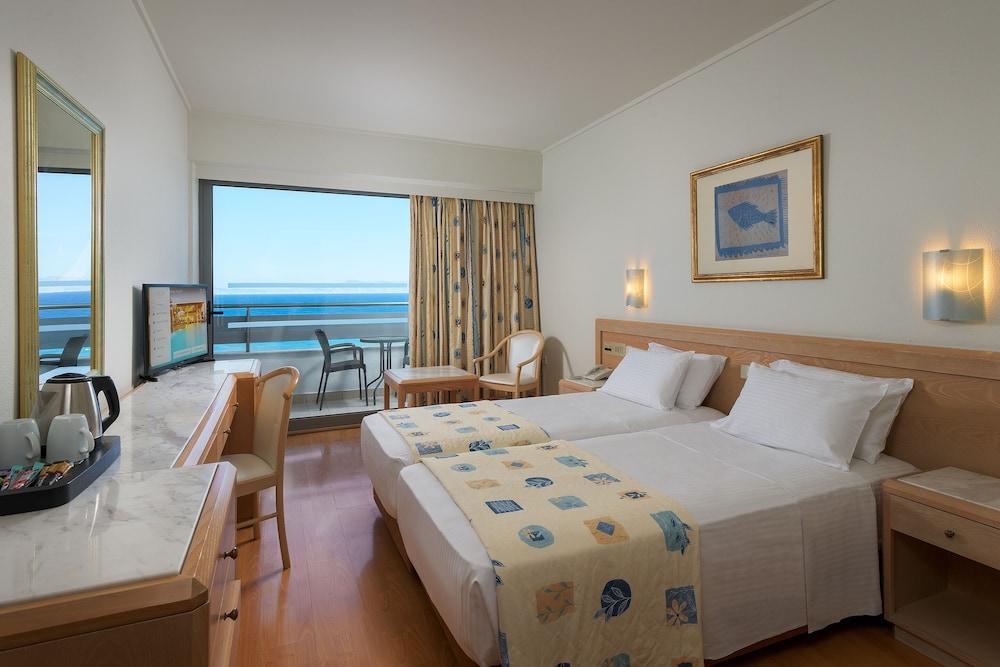 Oceanis Beach Hotel Ixia  Exterior photo